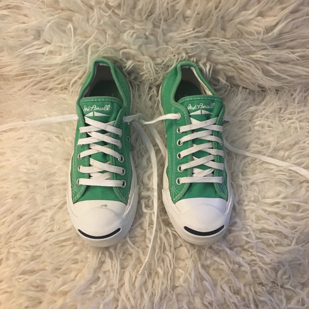Green and white converse .Only worn once.Size 4
